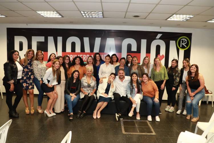 Se realizó el taller de Auto liderazgo femenino invitando a las mujeres a ser protagonistas de sus vidas y de la socidad.